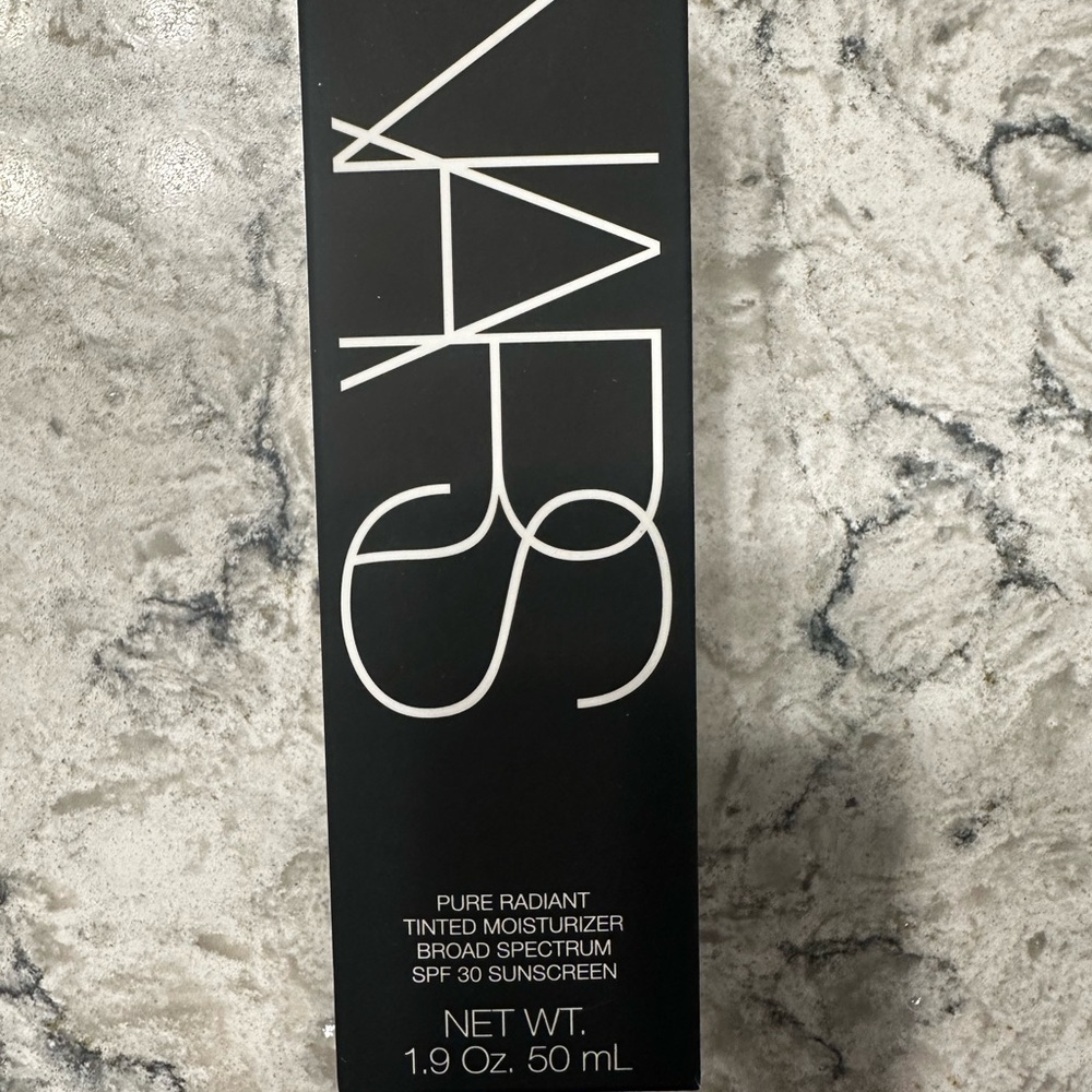 NARS Pure Radiant Tinted Moisturizer - NEVER OPENED LIGHT 1 Finland